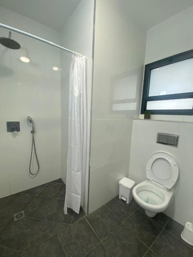 Apartament אירוח אריאל Ha-Goszerim Zewnętrze zdjęcie
