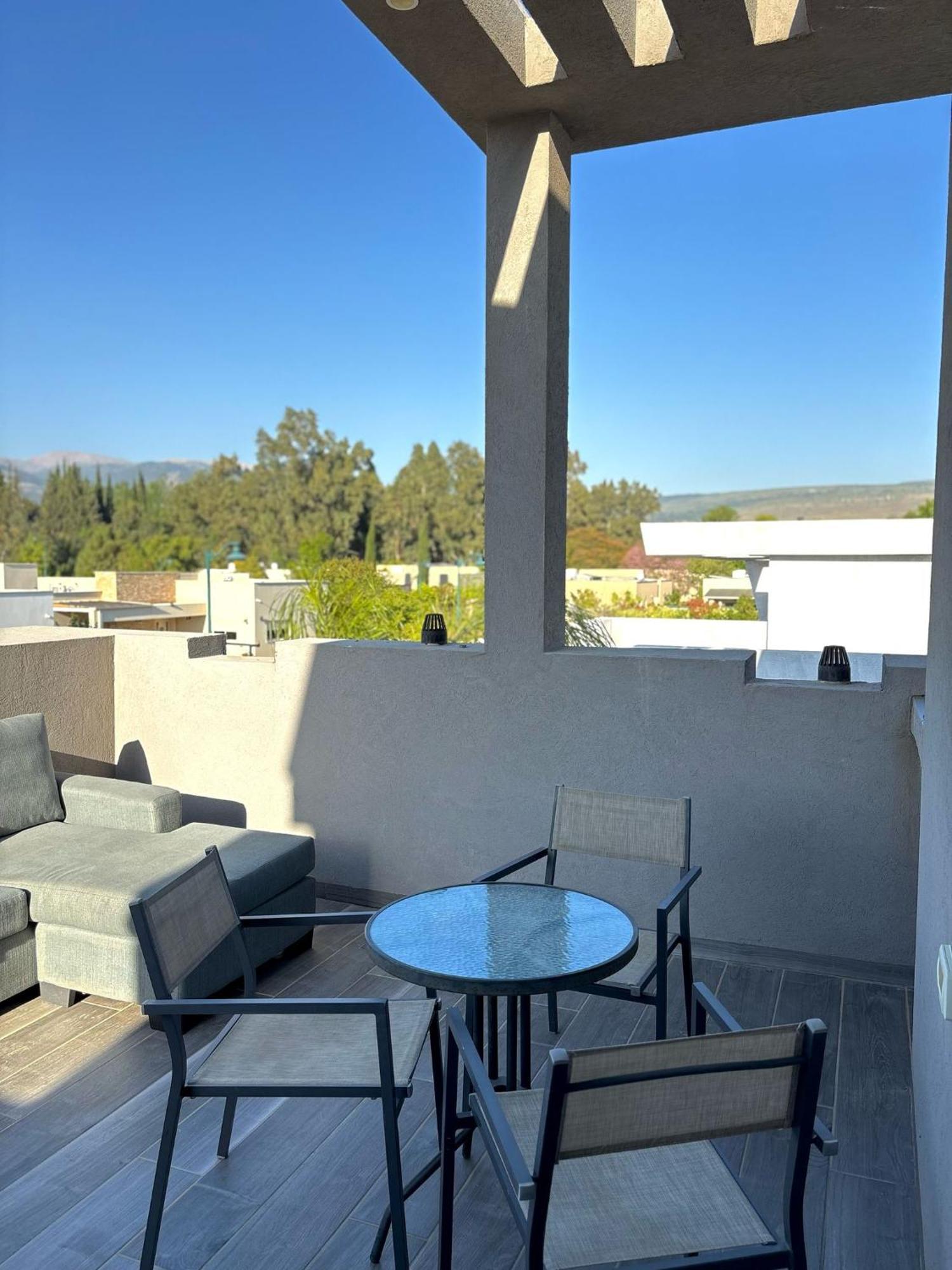 Apartament אירוח אריאל Ha-Goszerim Zewnętrze zdjęcie